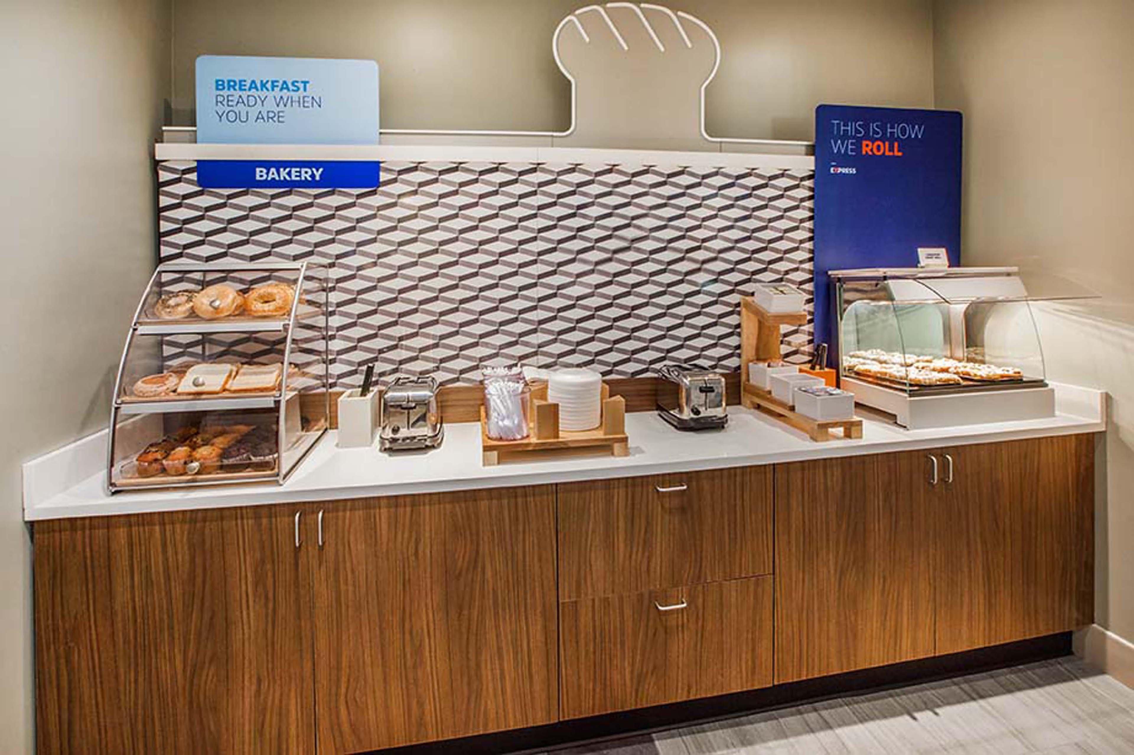 Holiday Inn Express Hotel & Suites Laurinburg By Ihg Extérieur photo